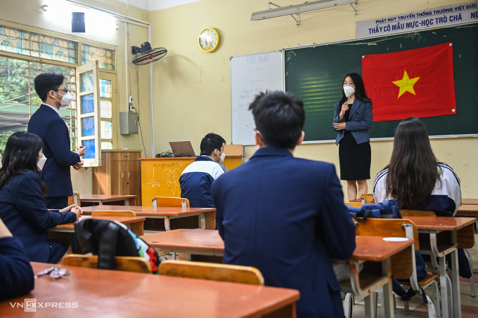 Thêm 6 quận ở Hà Nội dừng dạy học trực tiếp