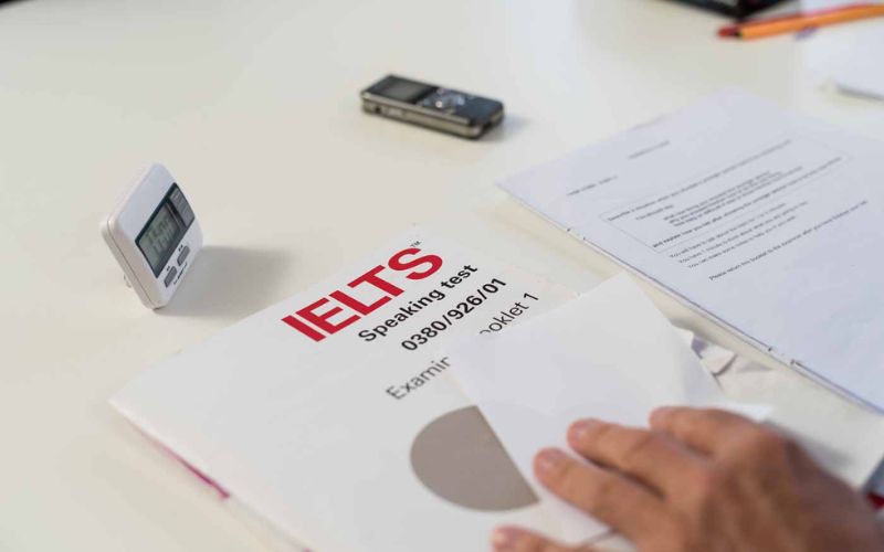 bằng IELTS hết hạn thì sao - thi lại để sử dụng bằng 