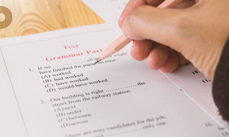 Gạch chân từ khóa chính trong Listening IELTS Multiple Choice
